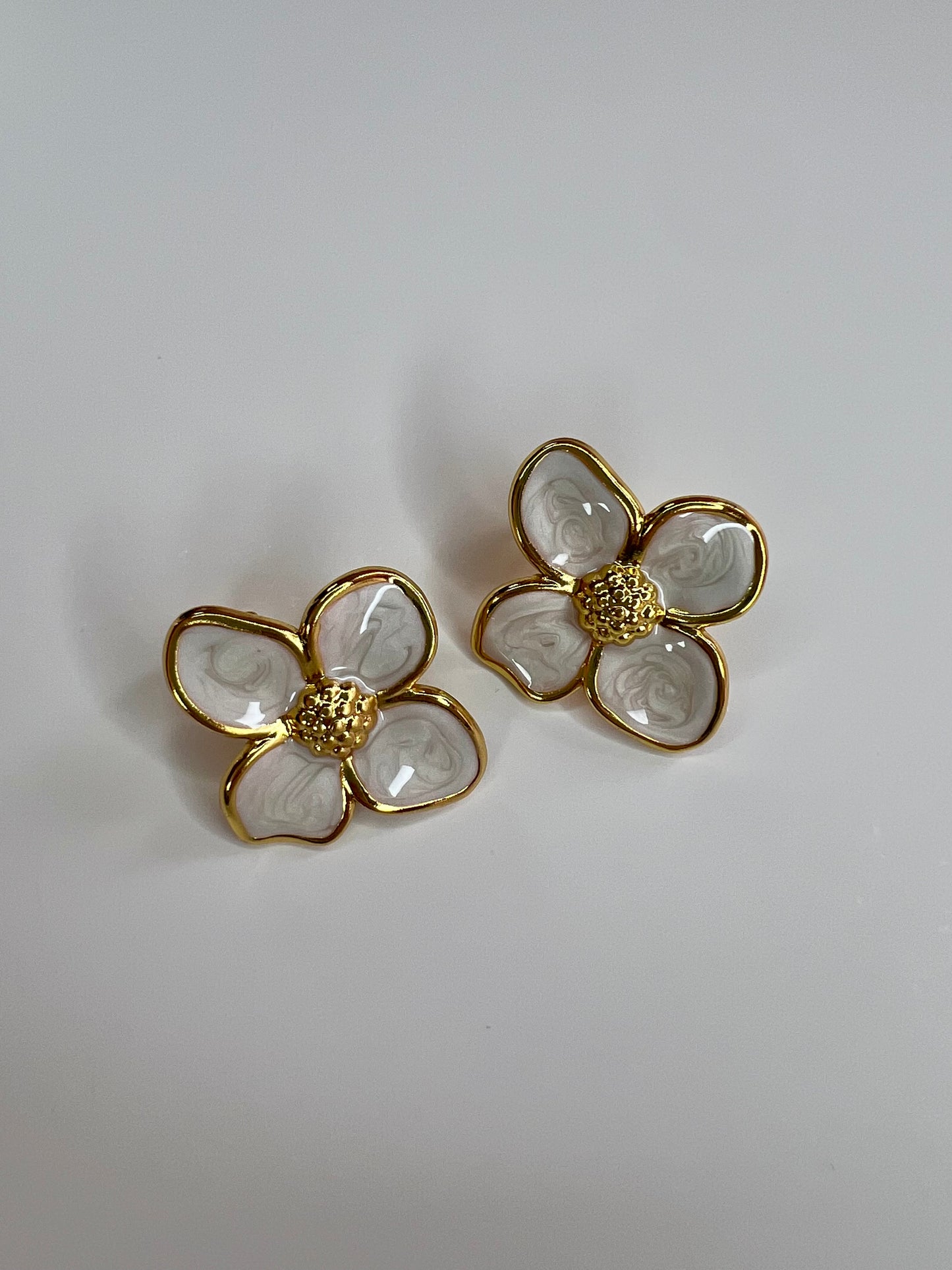 Flora earring