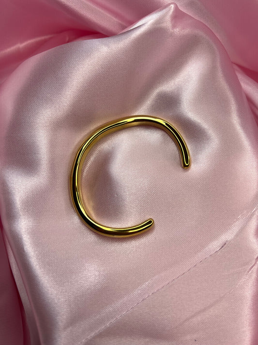 MAURA cuff