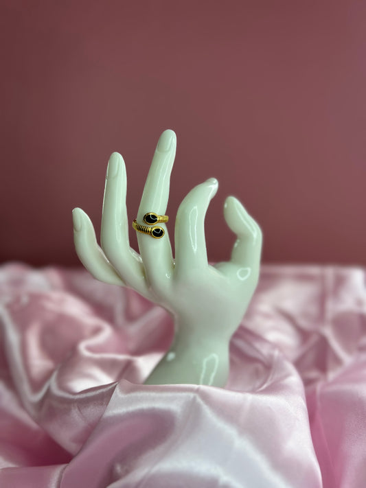 Boa ring