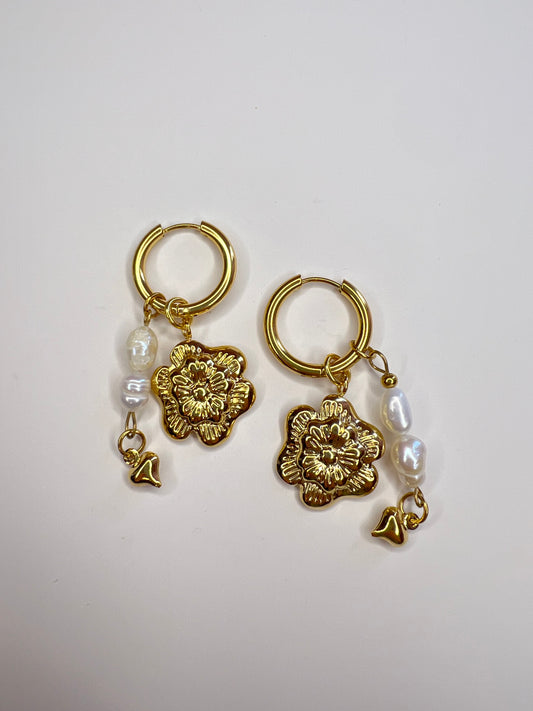 Victoria earring