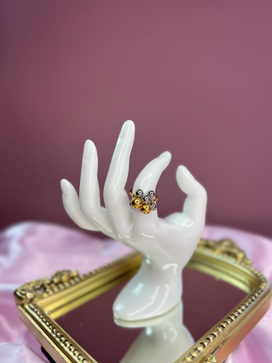 Delcy ring